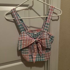 Cropped tank top with bow